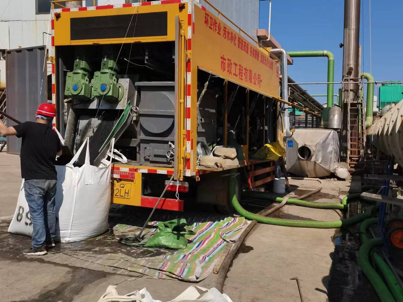 仁怀淤泥压干处理